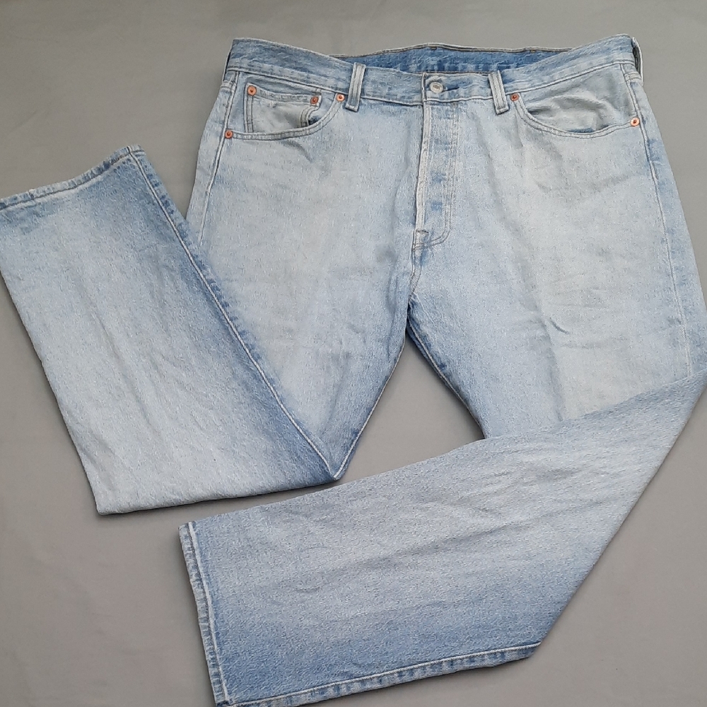 Levi's Men's 501 Light Blue Straight Jeans 38X30 (37X29)